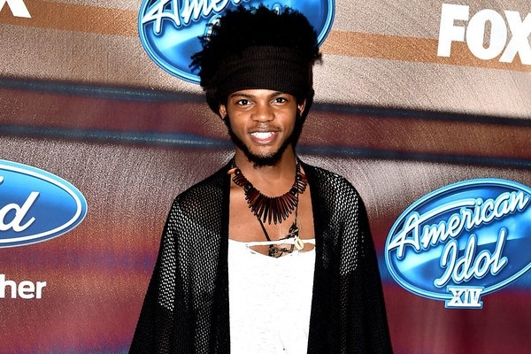 Thi sinh American Idol bi mang la ‘lao xuoc’ hinh anh