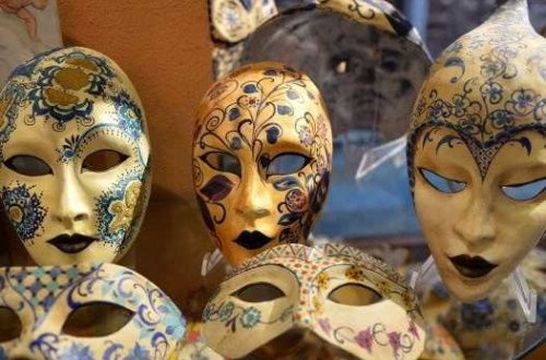 Nhung mon qua tuyet voi sau cac chuyen di hinh anh