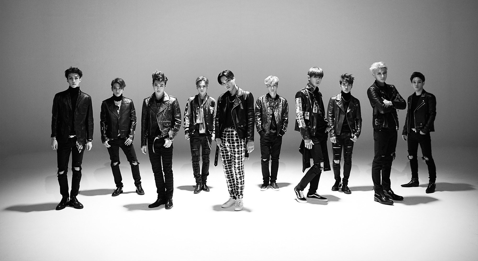 Trong 3 năm, từ 12 người, EXO đã