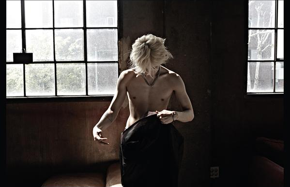 Ảnh teaser mới nhất của Hyunseung.