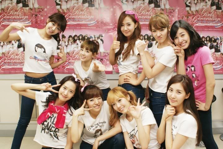11 lan bien doi hinh tuong cua SNSD hinh anh