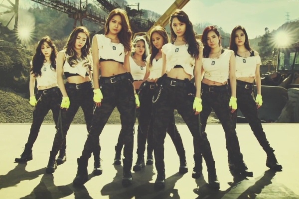 SNSD phu song nua cuoi nam 2015 hinh anh