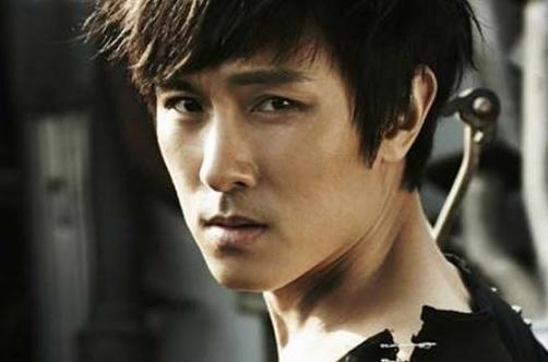 Shinhwa khien trach fan cuong hinh anh