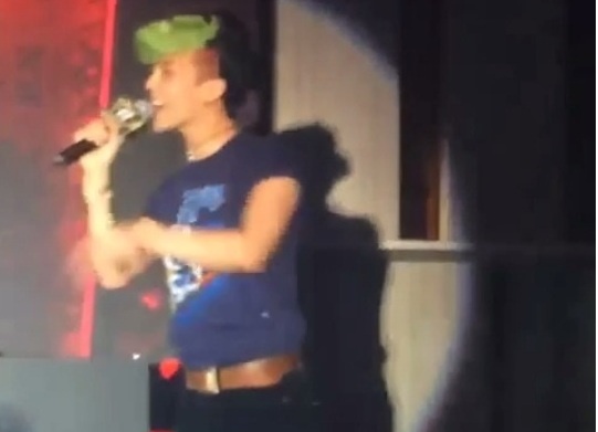 G-Dragon (Big Bang) bao Seungri 