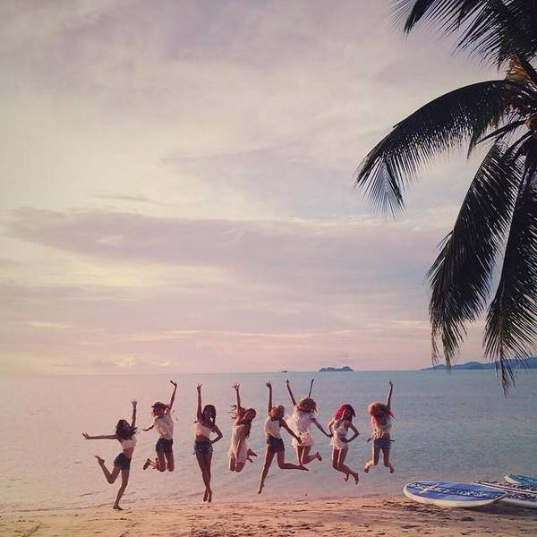 Yuri khoe thêm ảnh chụp ở bãi biển Thái Lan.