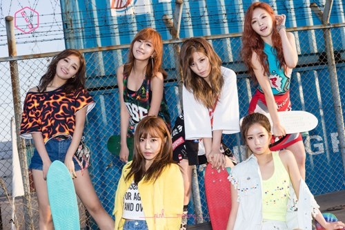 Apink khoe anh, gia nhap cuoc chien mua he hinh anh
