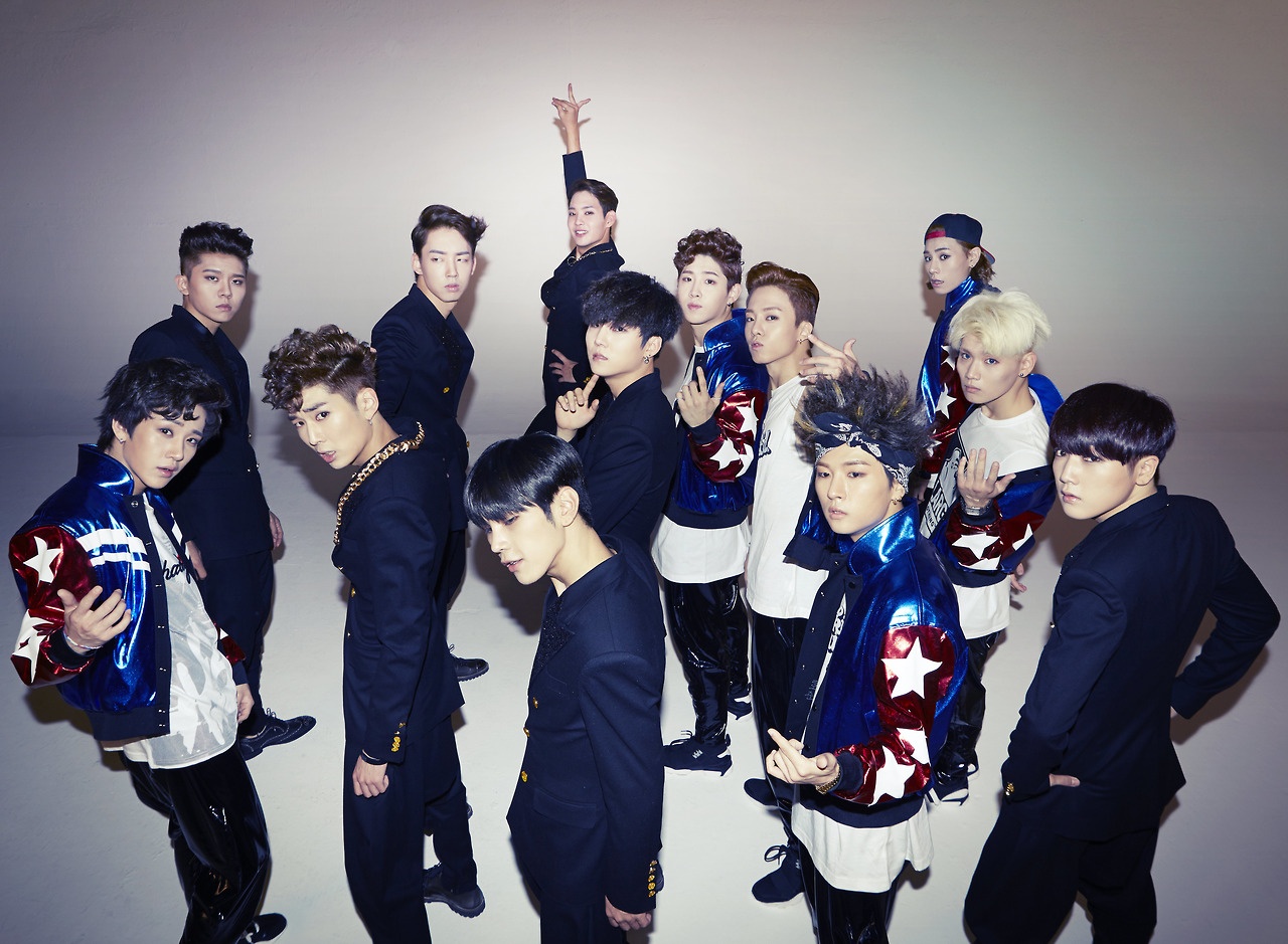 Đội hình 13 người ban đầu của Topp Dogg.