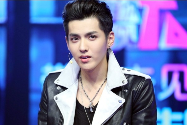 Bi SM kien, Kris (EXO) ke toi cong ty giai tri Han hinh anh