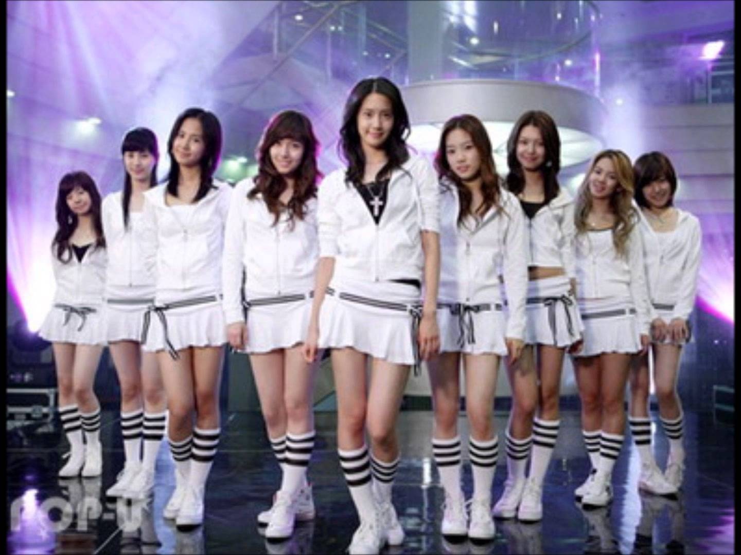 Into The New World - SNSD hinh anh
