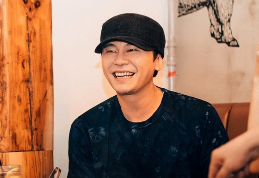 Chủ tịch YG Ent cởi mở nói về quan hệ gắn bó với gà cưng.