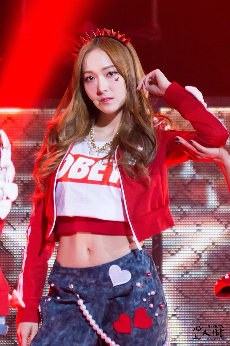 Hơn một năm hậu SNSD, Jessica vẫn chưa tái xuất làng nhạc.