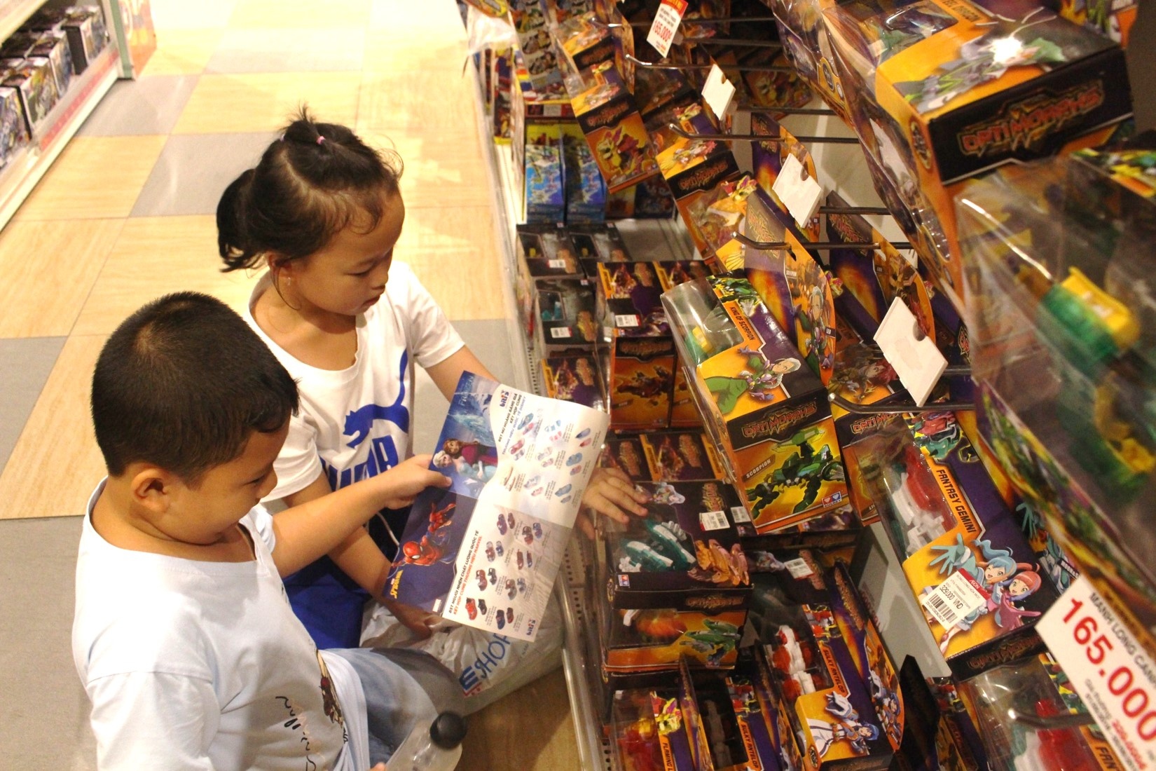 phu huynh san do choi tien trieu cho con anh 2