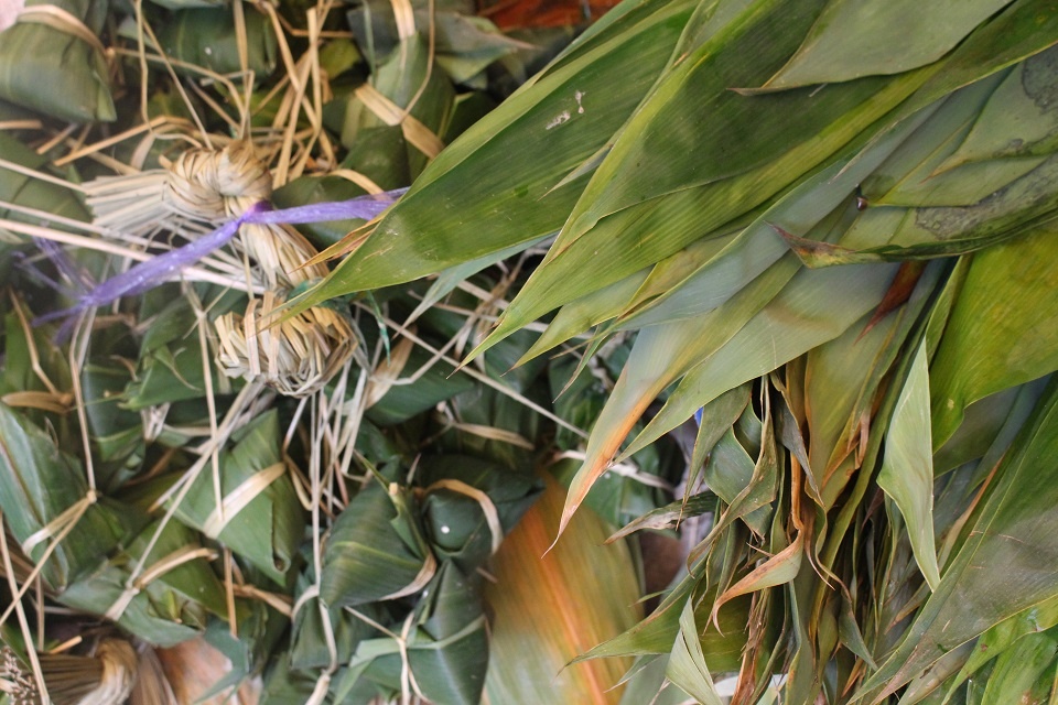 Hem banh u chay hang truoc Tet Doan Ngo anh 9