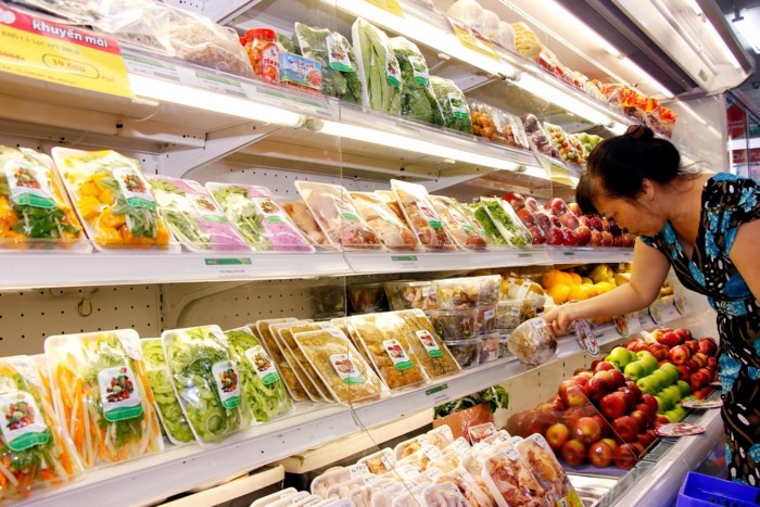 Cuoc chien cua hang tien loi anh 1