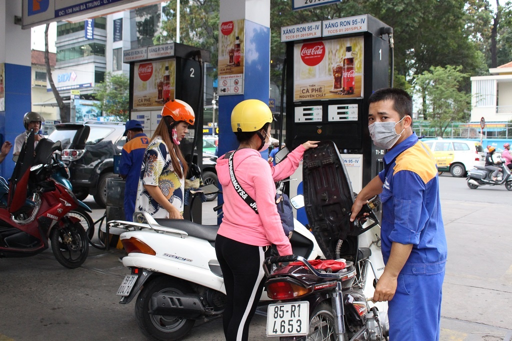 Cay xang phai gan thiet bi in hoa don hinh anh