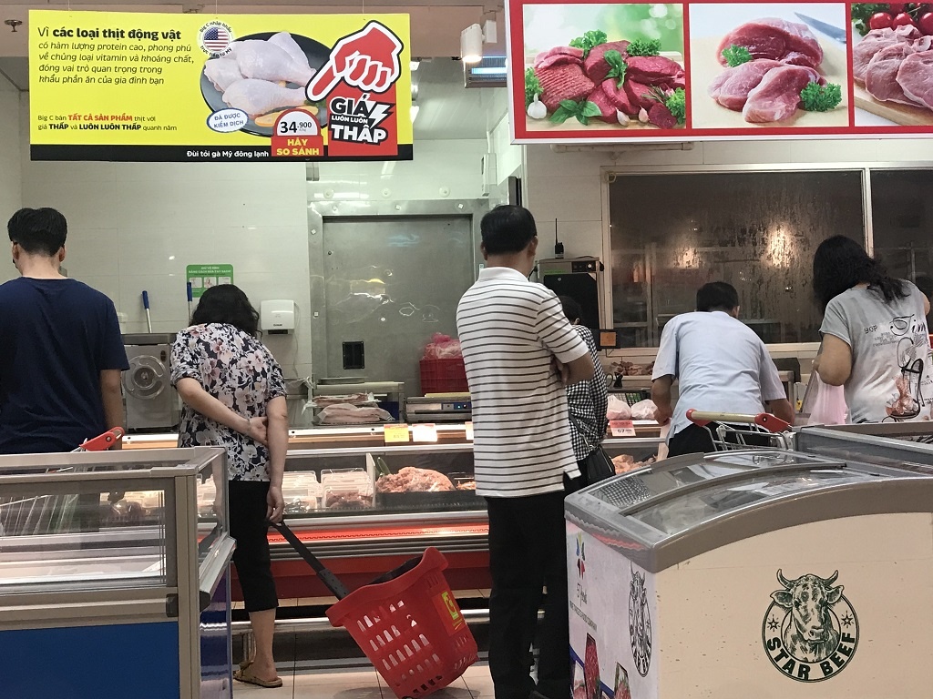 Ga dai khong dau gia sieu re vao sieu thi anh 3