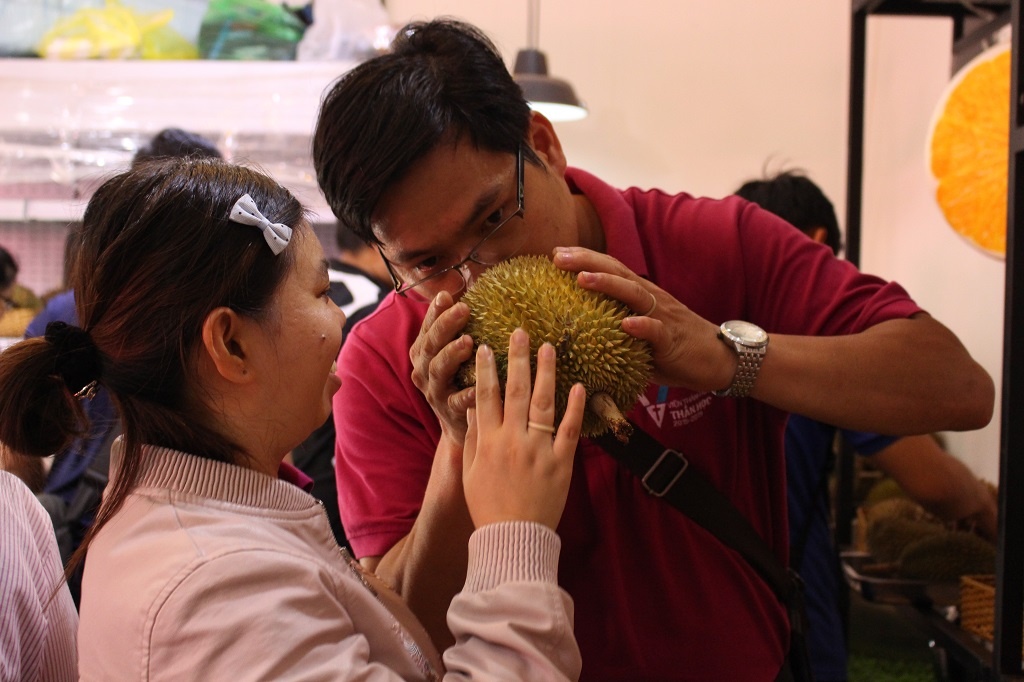 Sau rieng tra hat ve TPHCM anh 6