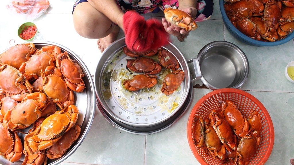 Ba cu ban gan 30 kg cua hap trong tich tac o hem Sai Gon anh 5