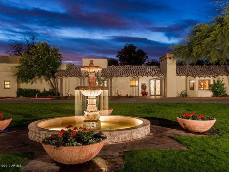 Khối tài sản 200 triệu USD của Thượng nghị sĩ John McCain gồm những gì? ảnh 7 Khoi tai san 200 trieu USD cua Thuong nghi si John McCain gom nhung gi? anh 7