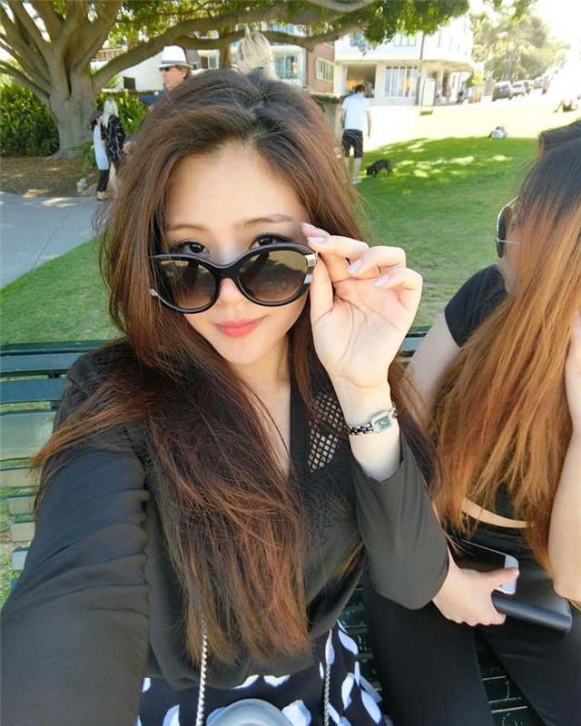 5 tieu thu ‘Rich Kids’ so huu do hieu,  sieu xe cua dai gia Viet anh 14