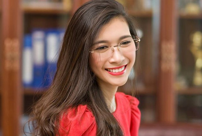 Nhung nu thua ke xinh dep, gioi giang cua cac dai gia Viet hinh anh