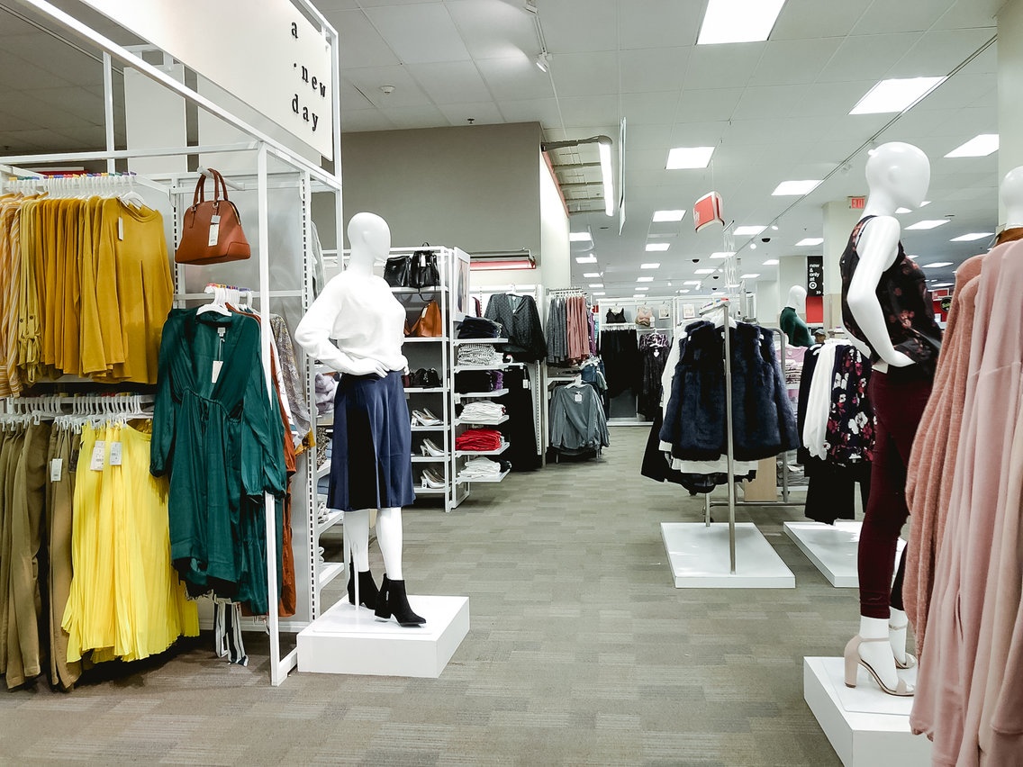 Best Buy,  Target vang tanh ngay Black Friday o My anh 17