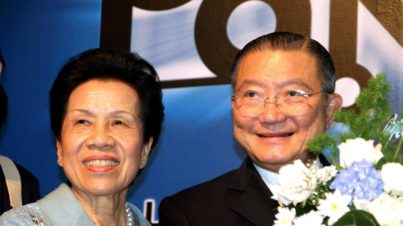 Ty phu the gioi nao bi thoi bay tien nhieu nhat nam 2018? anh 8