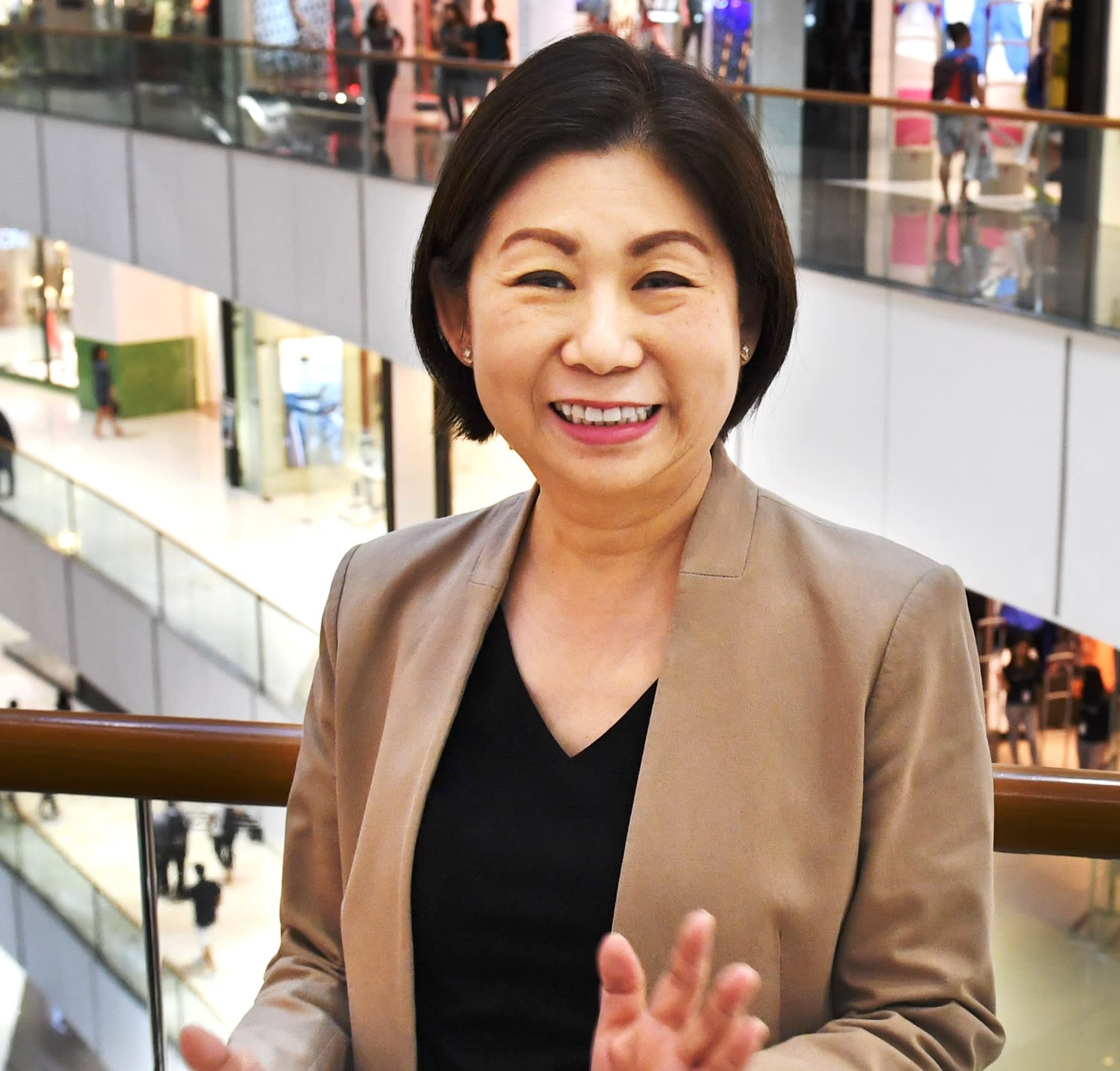 Ty phu Henry Sy: Tu cau be ban giay den nguoi giau nhat Philippines anh 12