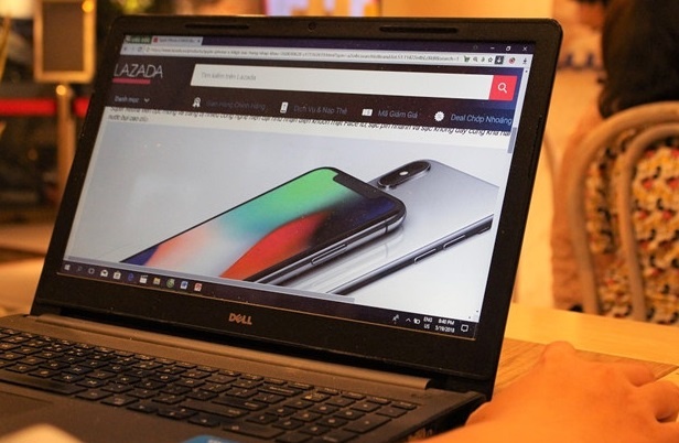 Lazada lien tuc rot hang trong nam 2018 hinh anh