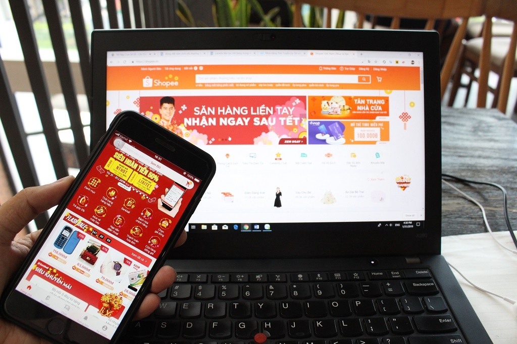 Sam Tet tu do dien tu den banh mut tren cho mang,  tien hay khong tien? anh 1