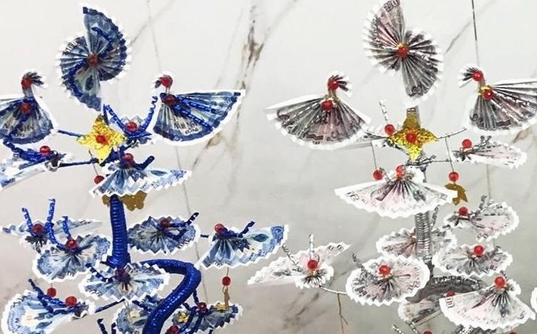 Bao li xi, cay tai loc bang tien that van duoc bay ban du bi cam hinh anh