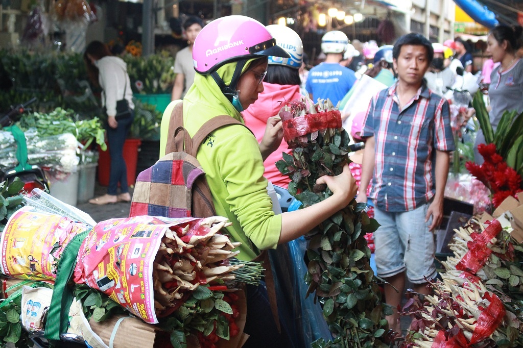 Cho hoa lon nhat nhi Sai Gon dong nghet truoc ngay Valentine anh 1