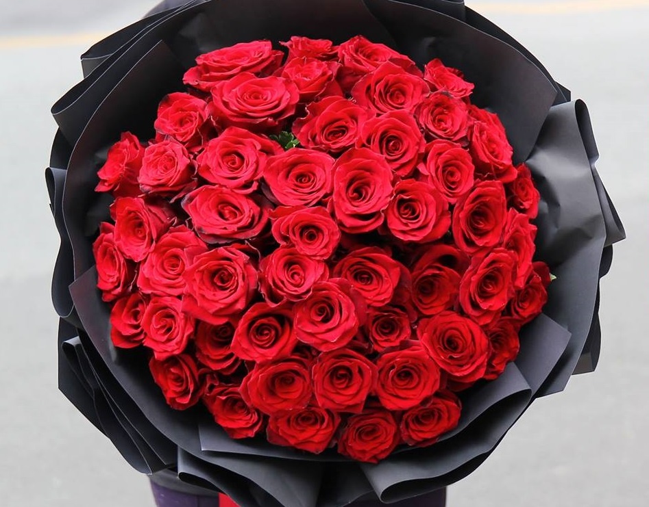 Hoa hong tu vai trieu den chuc trieu dat khach truoc Valentine hinh anh