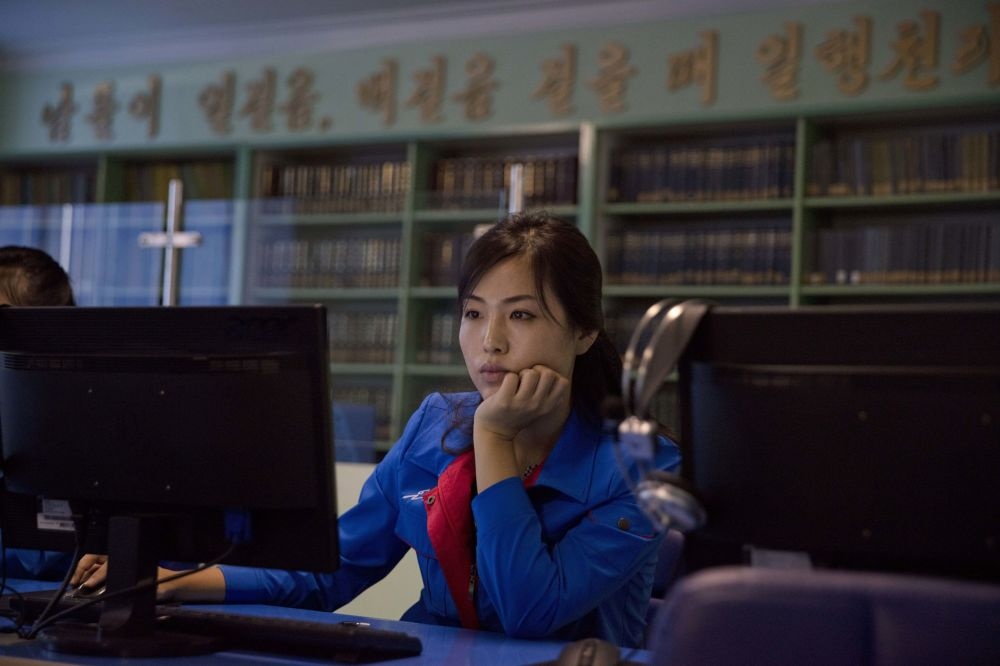 Ben trong nha may san xuat my pham cua Trieu Tien anh 8