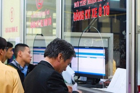 Dieu chinh phi truoc ba voi nha dat, oto, tang toi 3 lan hinh anh