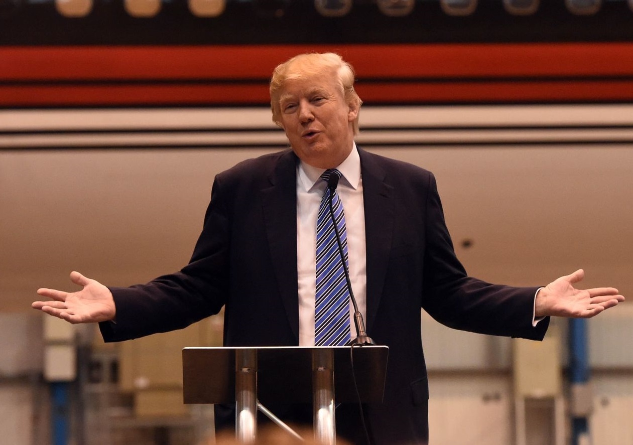 Tai san cua Tong thong Trump hien o dau trong bang xep hang Forbes hinh anh