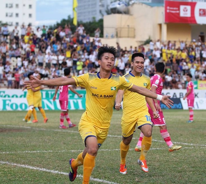 Phan Van Duc,  Phan Van Tai Em,  Nga,  World Cup 2018,  V.League 2018,  Messi anh 3