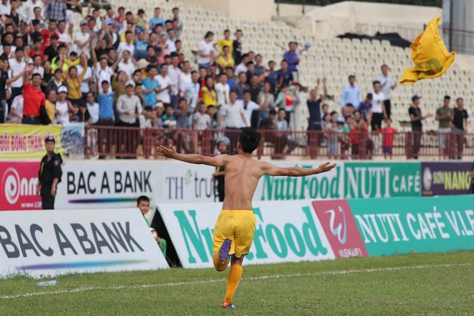 Phan Van Duc,  Phan Van Tai Em,  Nga,  World Cup 2018,  V.League 2018,  Messi anh 4