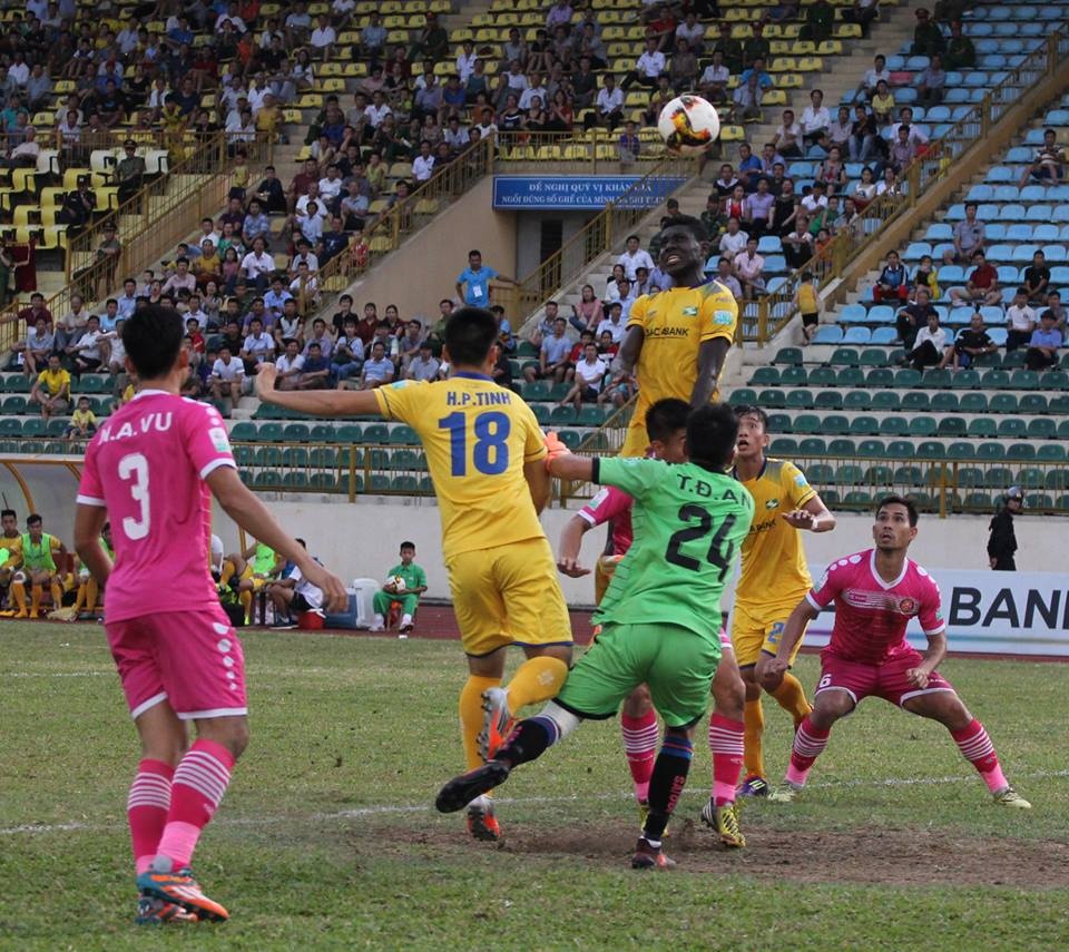 Phan Van Duc,  Phan Van Tai Em,  Nga,  World Cup 2018,  V.League 2018,  Messi anh 5