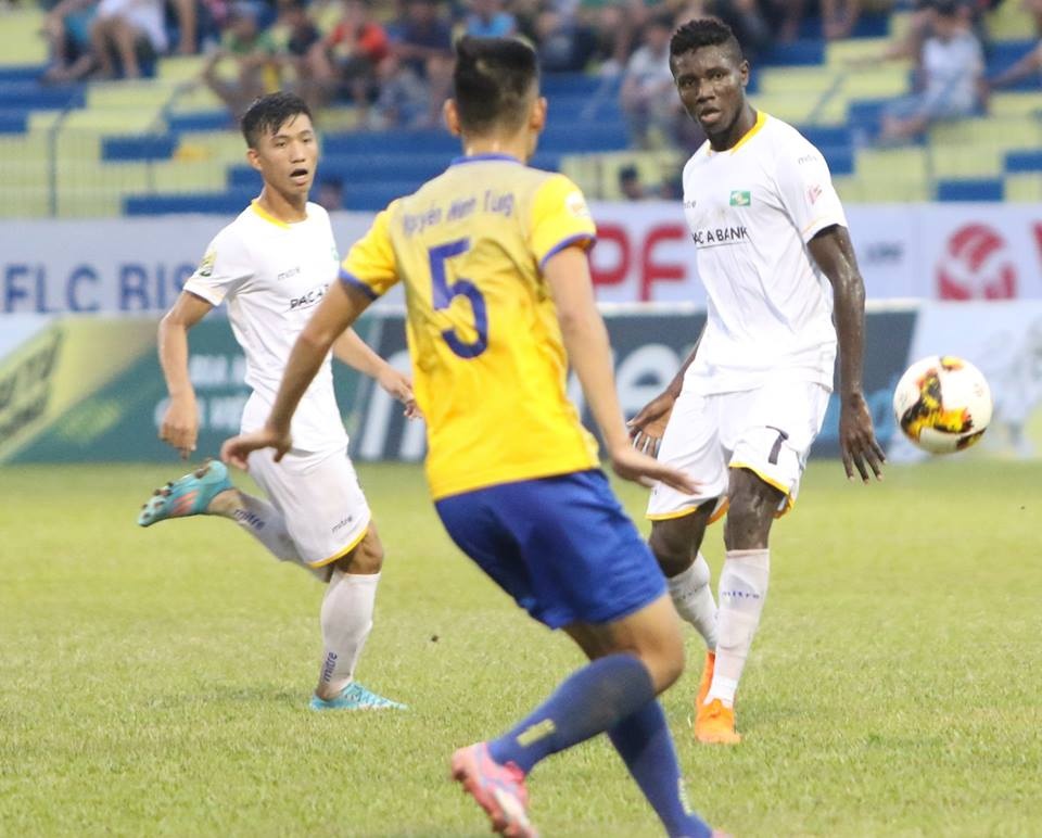 Phan Van Duc,  SLNA,  Olympic Viet Nam,  Bui Tien Dung anh 5