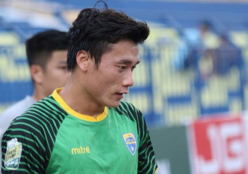 Bui Tien Dung ‘mat diem’ truoc ngay len tuyen U23 Viet Nam hinh anh