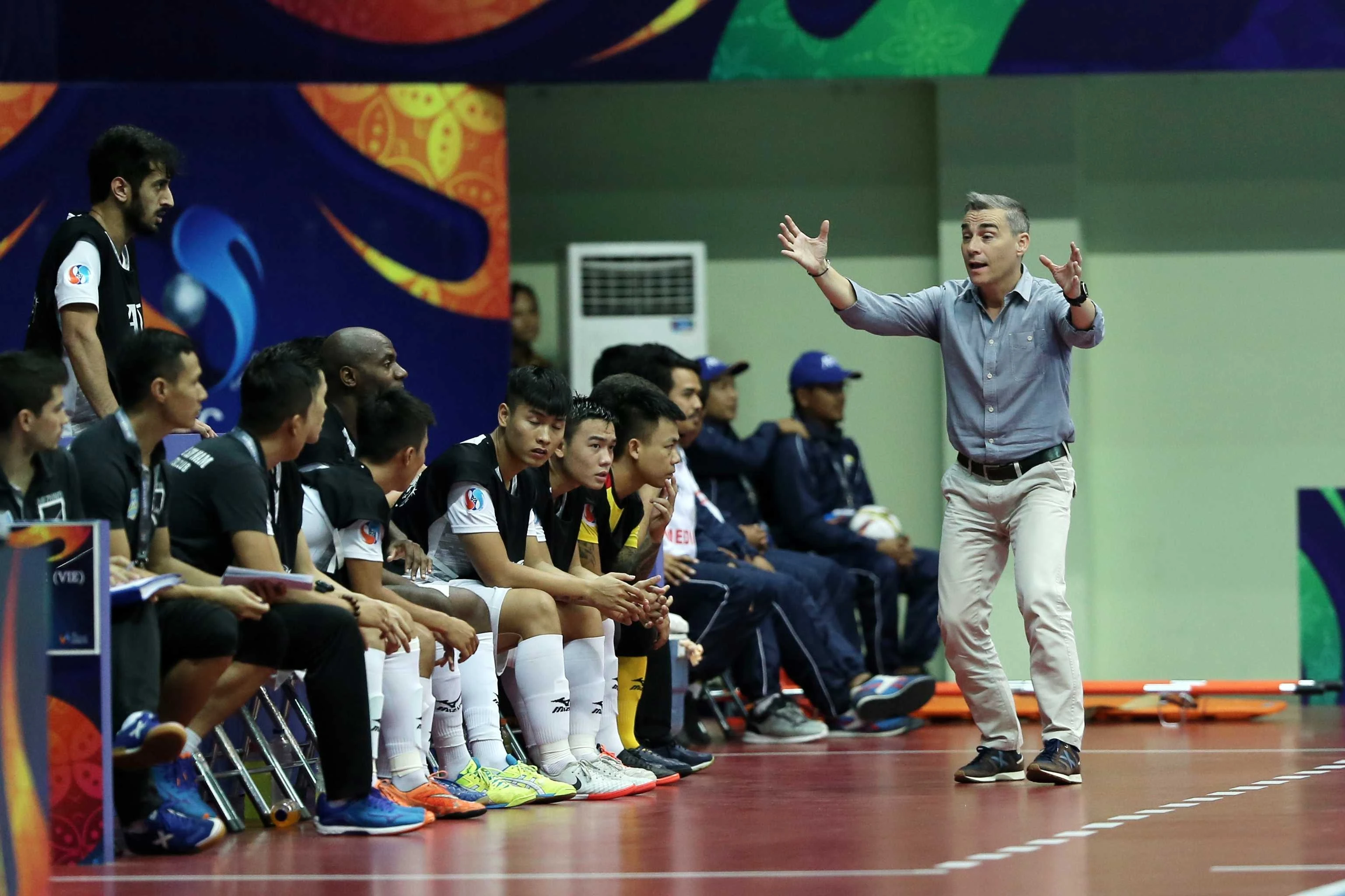 CLB Thai Son Nam,  Giai futsal cac CLB chau A 2018,  HLV Miguel Rodrigo anh 3