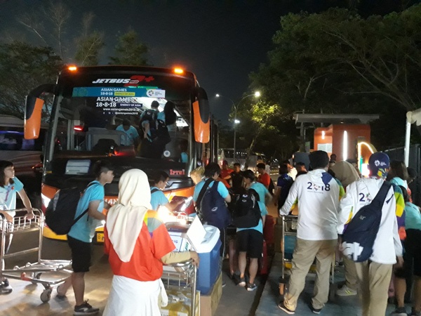 ASIAD 18,  tuyen nu Viet Nam,  Olympic Viet Nam anh 1