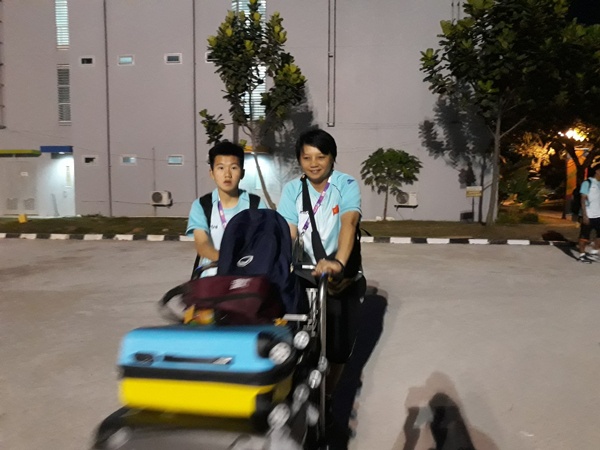 Tuyen nu Viet Nam doi noi dong quan vi lang the thao ASIAD het cho o hinh anh