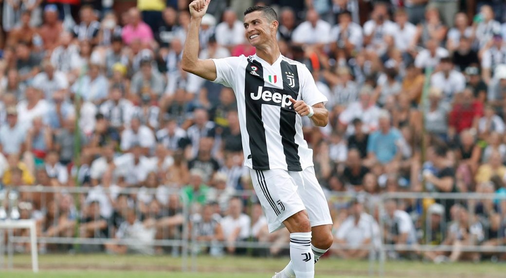 Ronaldo,  Juventus,  Messi anh 2