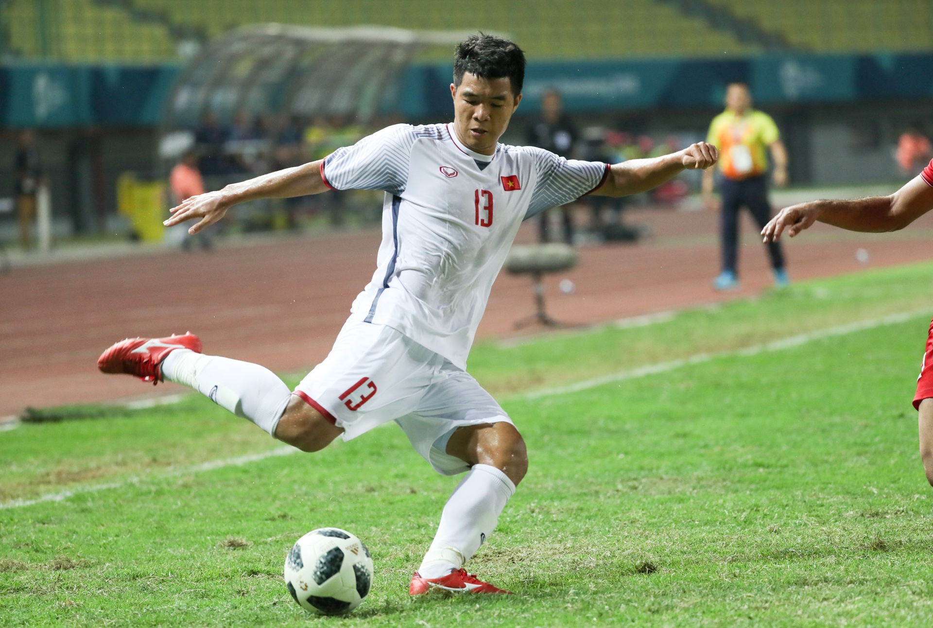 ASIAD 18,  Olympic Viet Nam,  HLV Park Hang-seo anh 1