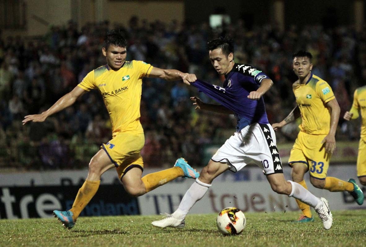 CLB Ha Noi hoac SLNA se lap ky luc moi tai V.League? hinh anh