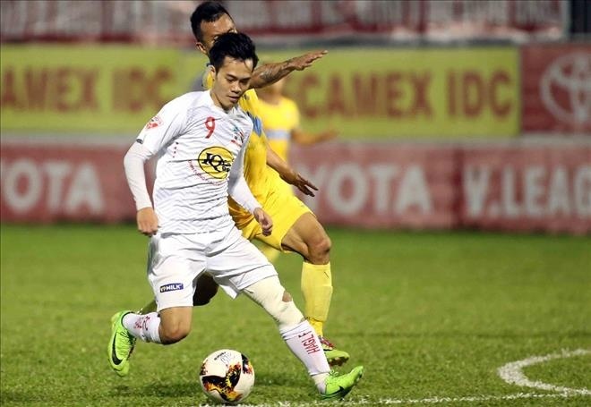 HAGL thua dam tren san nha vi cau thu co dau hieu qua tai hinh anh