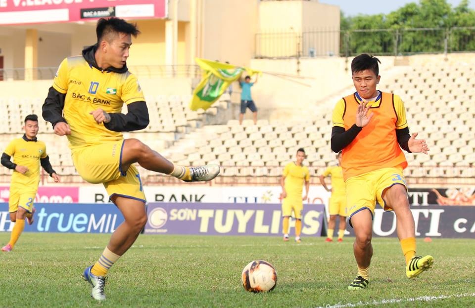 SLNA,  Pham Xuan Manh,  Ha Duc Chinh,  Phan Van Duc anh 5