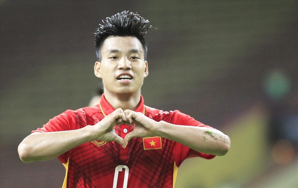 Van Thanh dinh chan thuong nang, co the lo hen AFF Cup hinh anh